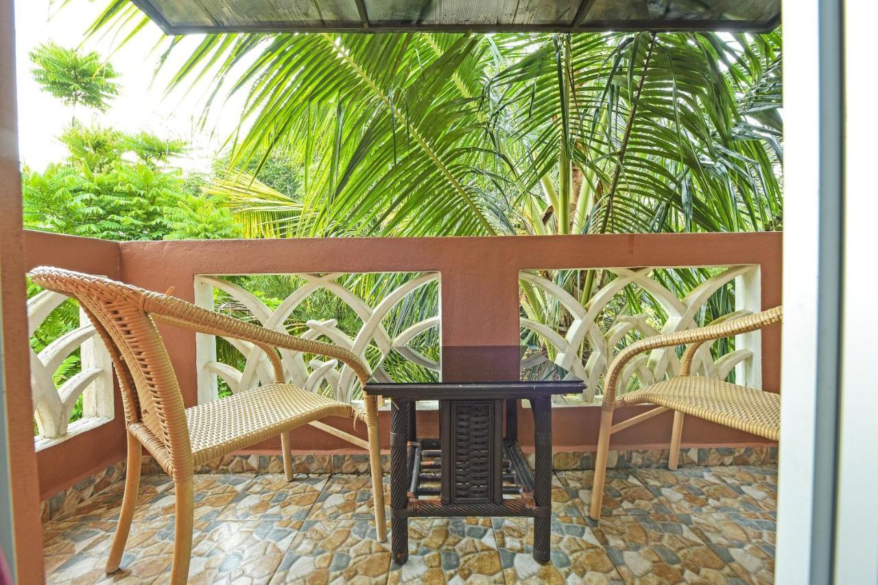 Oyo 90642 Twin Mutiara Chalet & Homestay Jeli Bagian luar foto