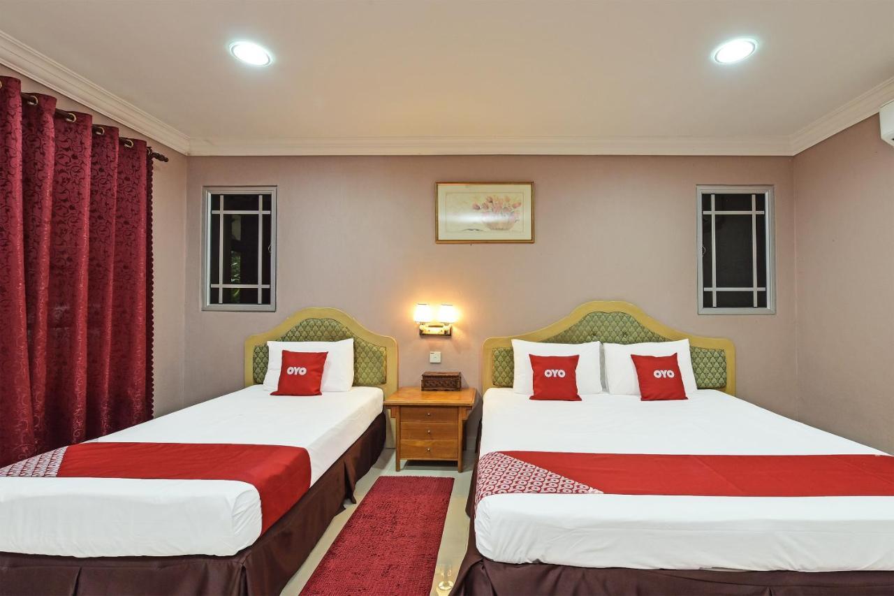 Oyo 90642 Twin Mutiara Chalet & Homestay Jeli Bagian luar foto