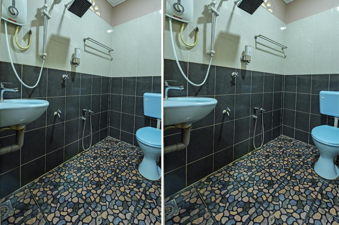 Oyo 90642 Twin Mutiara Chalet & Homestay Jeli Bagian luar foto