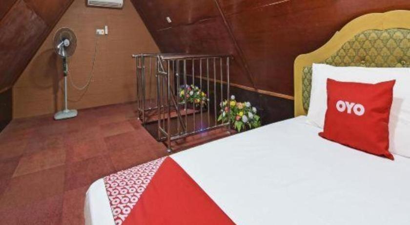 Oyo 90642 Twin Mutiara Chalet & Homestay Jeli Bagian luar foto